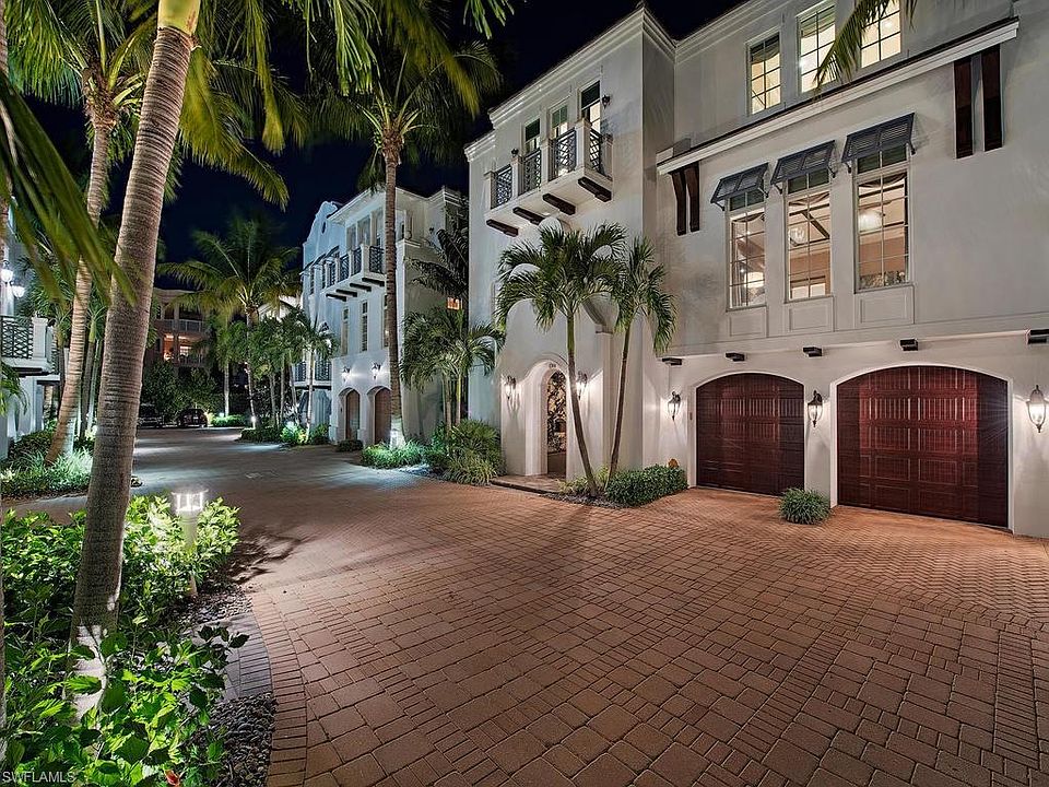 1st image of 1744 Gulf Shore Blvd N #6