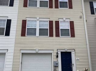 16 Witherspoon Ct, Falling Waters, WV 25419