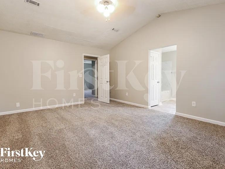 206 Red Oak Dr — Photo 7