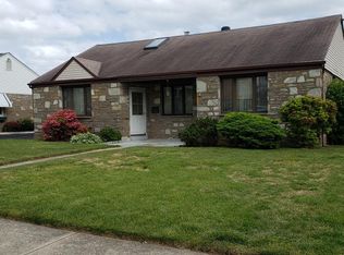 9969 Ferndale St, Philadelphia, PA 19115