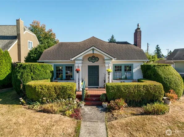 2624 Hampton Place, Bellingham, WA 98225
