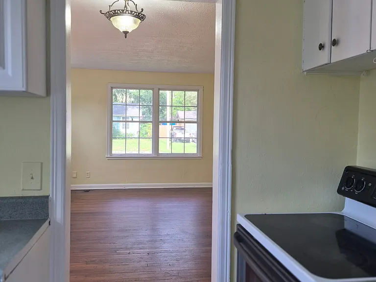 2552 Treemont St — Photo 7