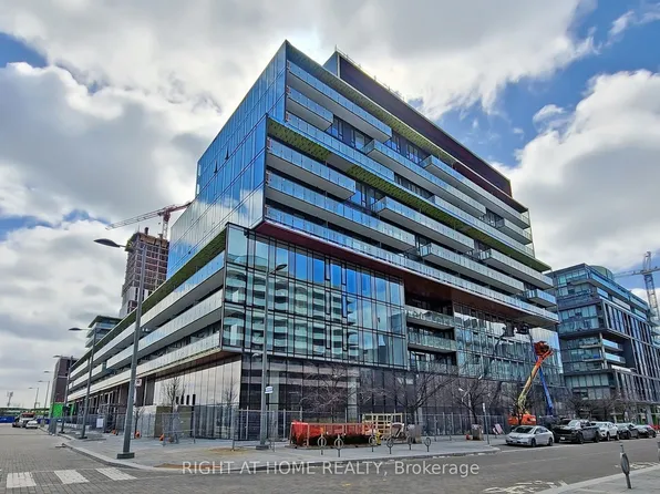 180 Mill St #S546, Toronto, ON M5A 0V7