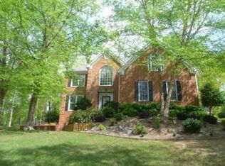4925 Wiltshire Ln, Suwanee, GA 30024