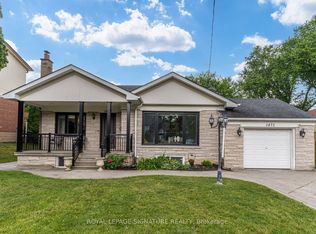 1472 Myron Dr, Mississauga, ON L5E2N6