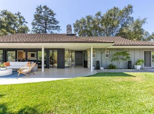 3608 Hampstead Rd, La Canada Flintridge, CA 91011