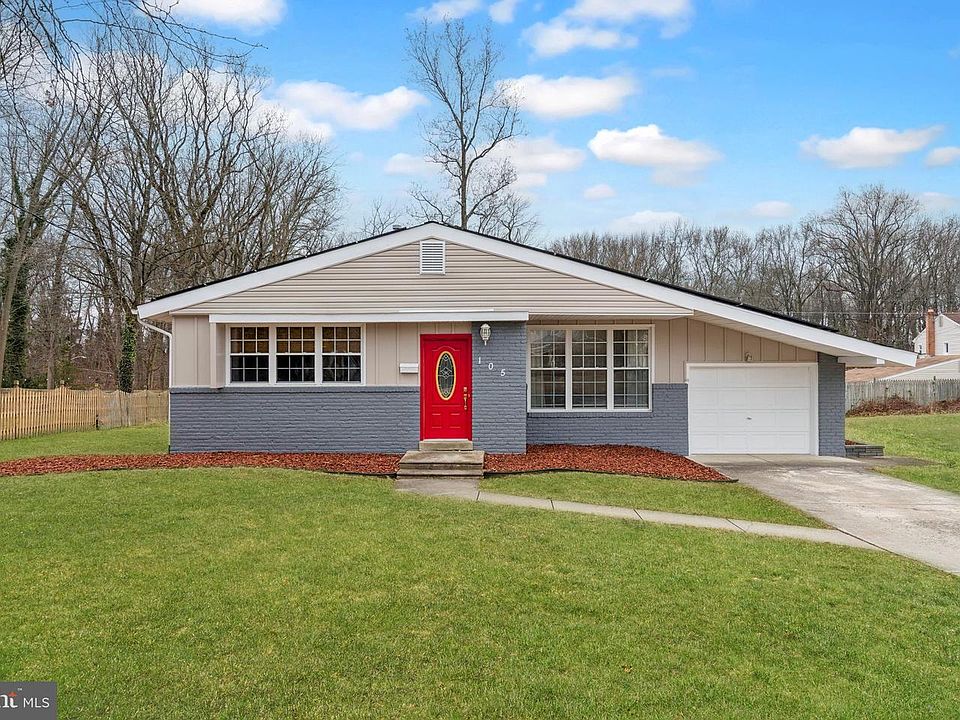 1st image of 105 Country Club Pl