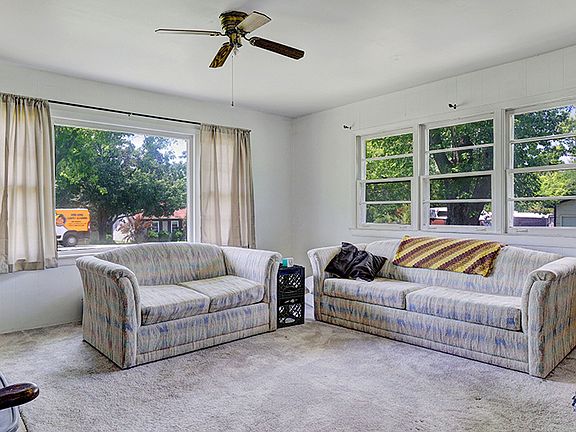 2nd image of 28584 N Harrison Ave