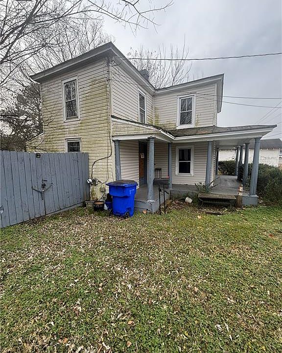 1st image of 1807 E Washington St