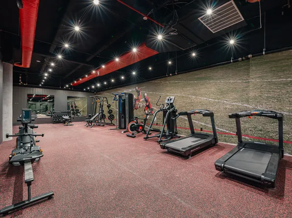 255 18th Street image 30 of 47