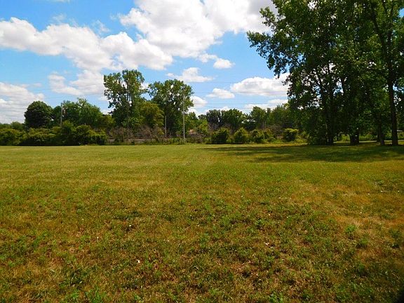 4th image of 0-2 Penney Ln