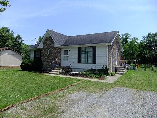2nd image of 363 Blade St