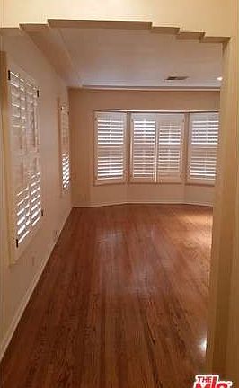 4th image of 3755 Somerset Dr