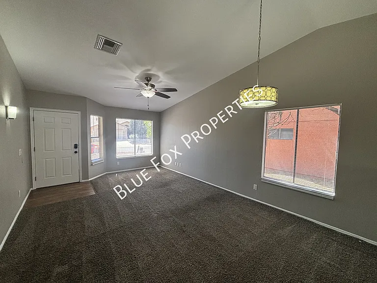 9825 N Camino Vado — Photo 5