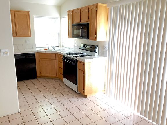 3rd image of 9309 Buckhaven Dr