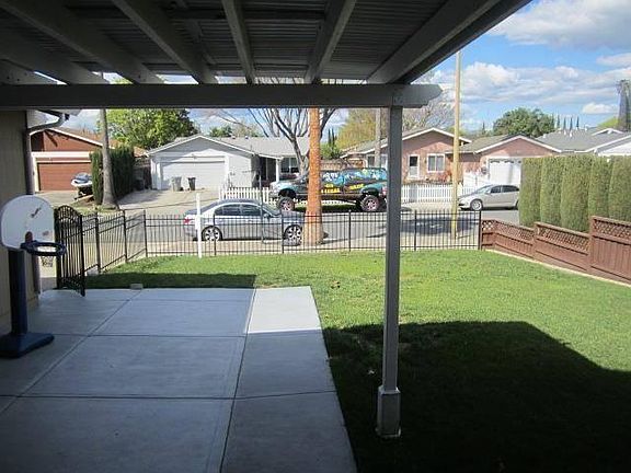 3rd image of 264 Arbor Valley Dr