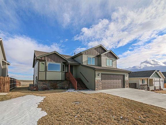 3rd image of 1243 River Heights Dr