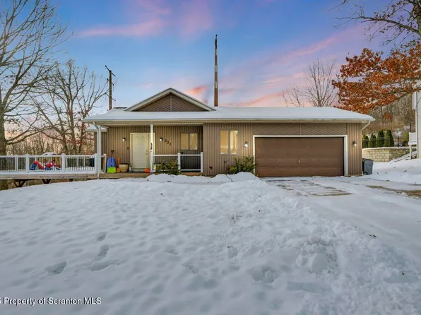 333 White Birch Dr, Scranton, PA 18504