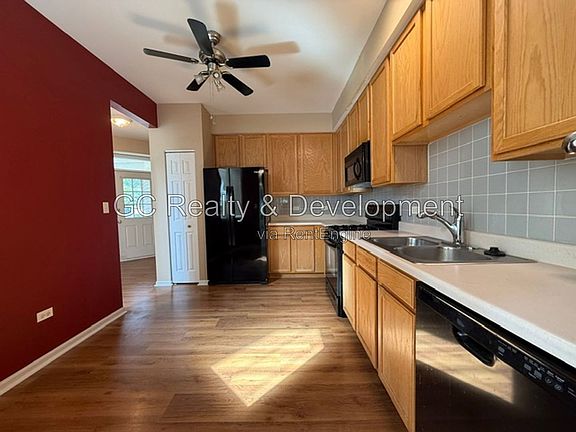 5th image of 2926 Rutland Cir