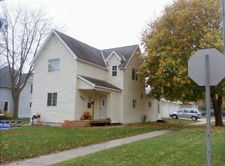 800 2nd Ave SW, Wells, MN 56097