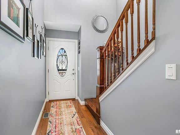 3rd image of 320 11th Avenue Ct #A