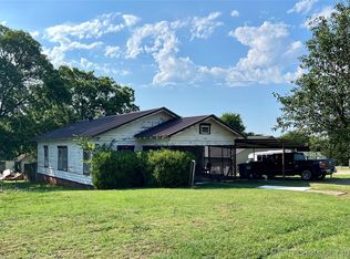 104 N Maytubby St, Kingston, OK 73439