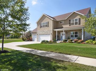 1681 S Feather Rock Dr, Crown Point, IN 46307