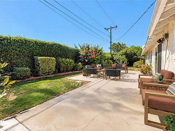 4th image of 18472 Woodwind Ln