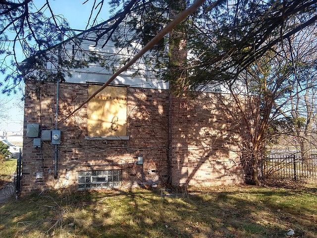 2nd image of 501 W 87th St