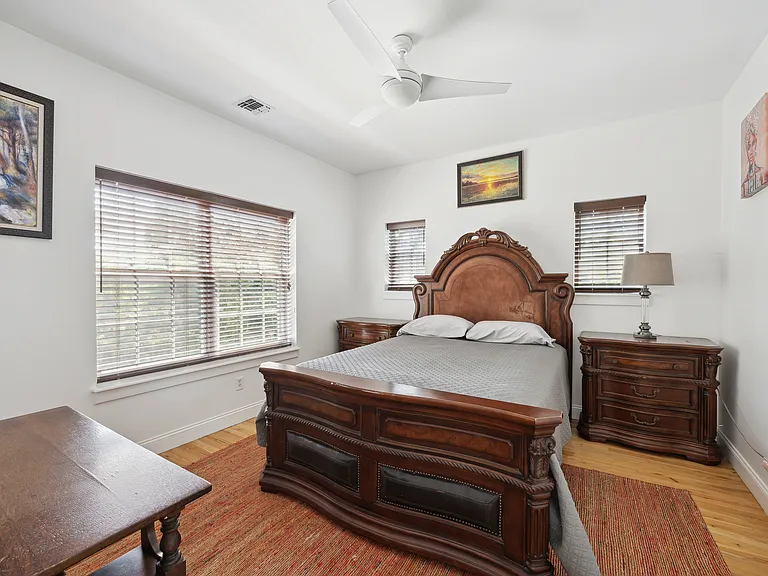 199 Shinnecock Hills Rd — Photo 13
