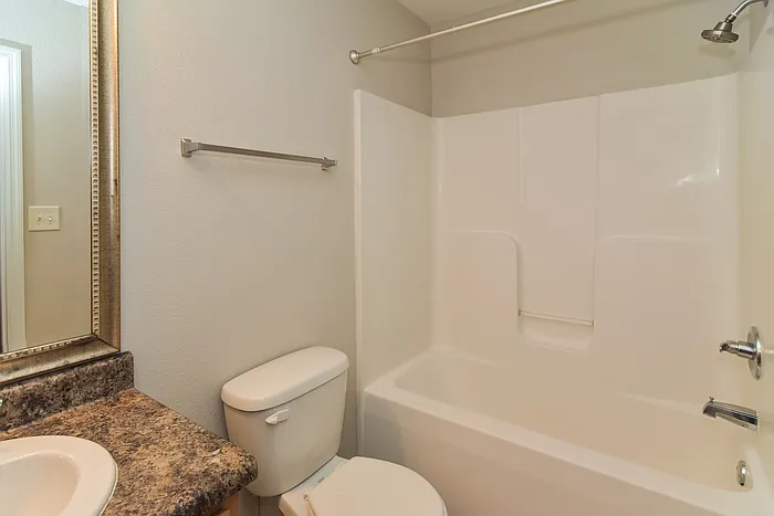 130 Dormont Dr NE — Photo 8