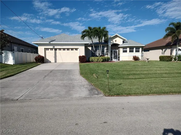 2214 SE 19th Pl, Cape Coral, FL 33990