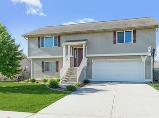 405 1st St NW, Bondurant, IA 50035