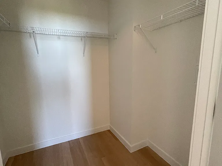 10823 Biscayne Blvd — Photo 5