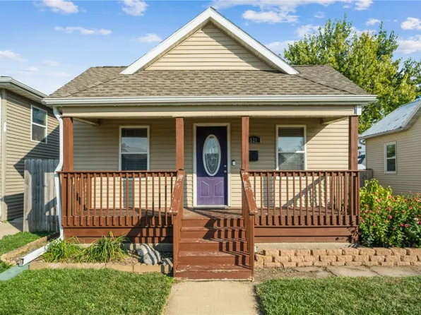 531 10th St SW, Cedar Rapids, IA 52404