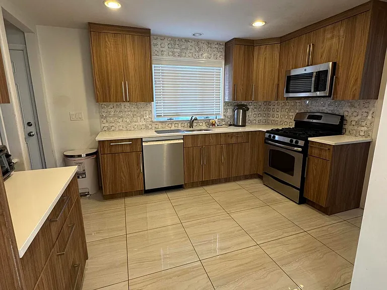259 Garfield Ave — Photo 5