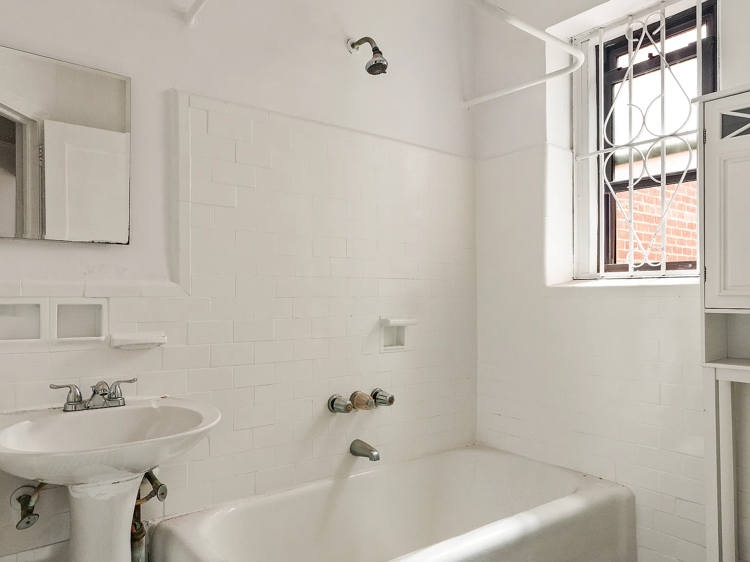 44-14 Newtown Rd — Photo 3