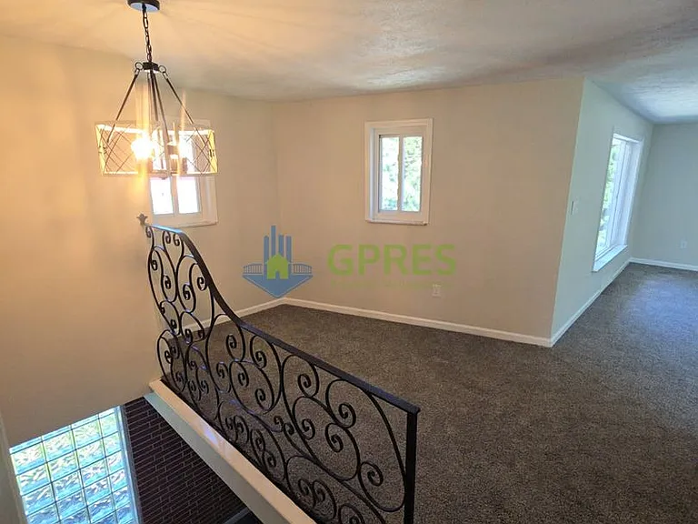 5601 Rodgers St — Photo 23
