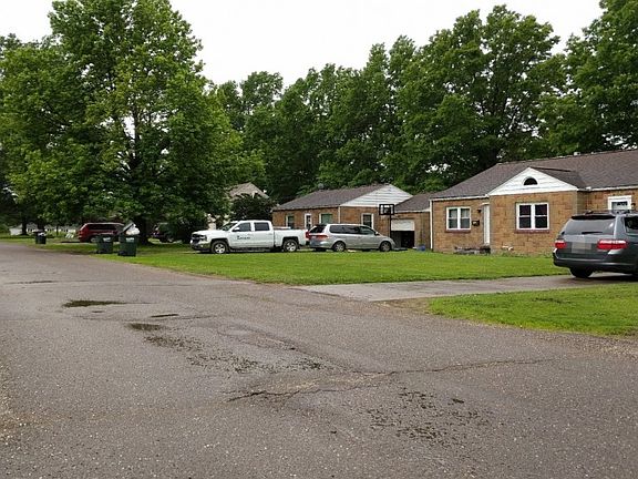 5th image of 638 11th Dr NW