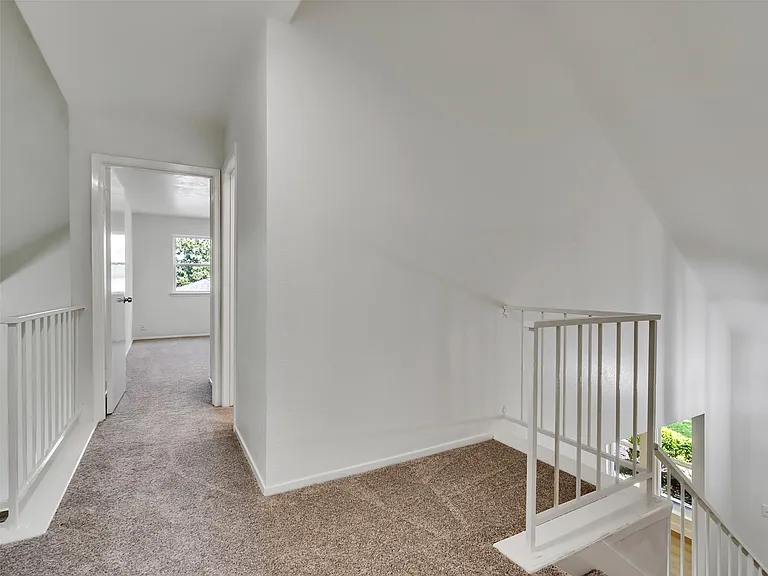 423 Forest Hills Dr — Photo 37