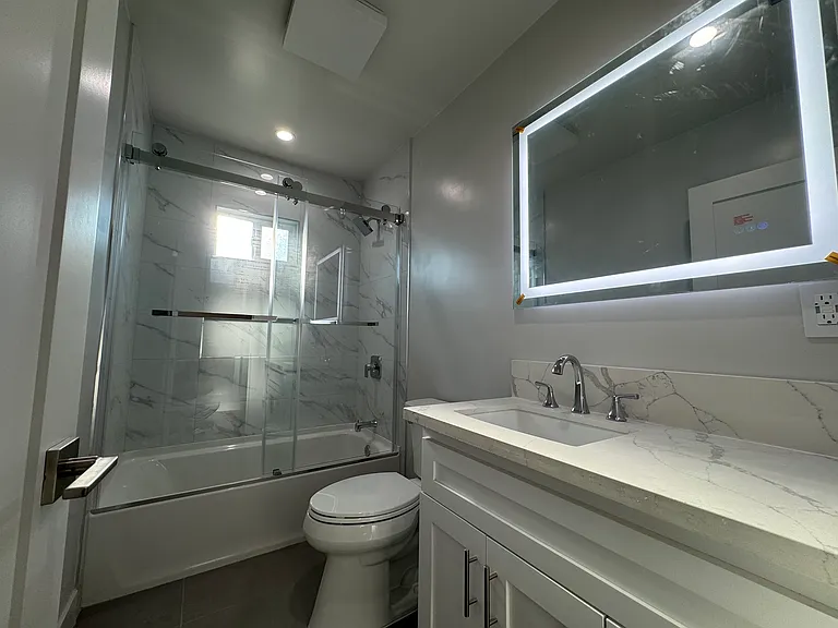1118 S Holt Ave #5B — Photo 20