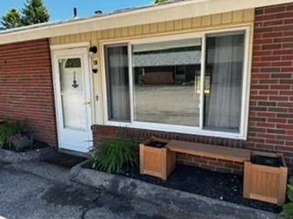 40 Kingsland Ct #1B, Charlestown, RI 02813