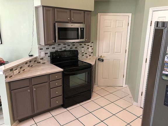 4th image of 1193 Maclauren Ct