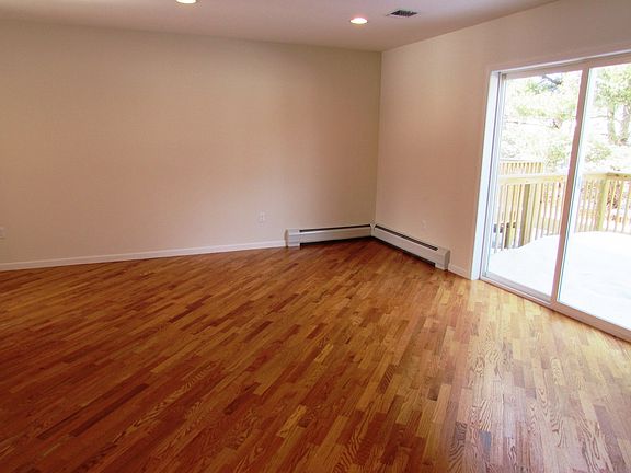 4th image of 100 Boniface Dr APT 11C