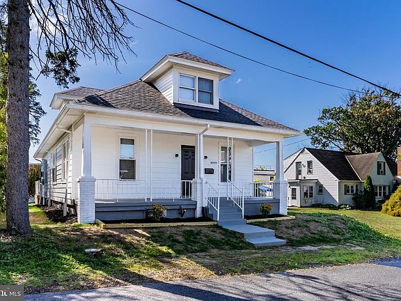2nd image of 4809 Orchard St