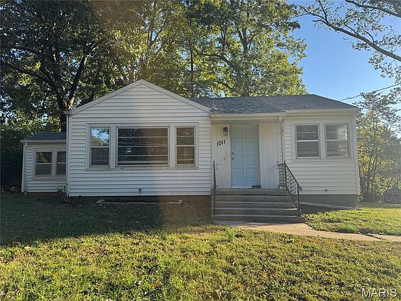2nd image of 1011 Highland Dr