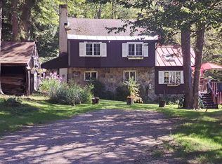 204 Bluebrook Rd, West Dover, VT 05356