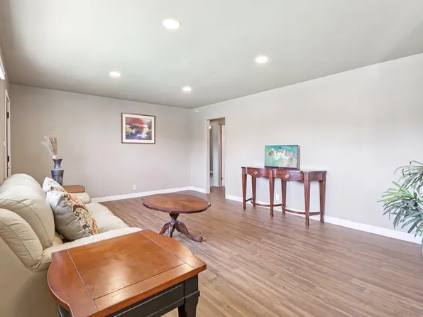 4610 Lyric Ln, San Diego, CA 92117
