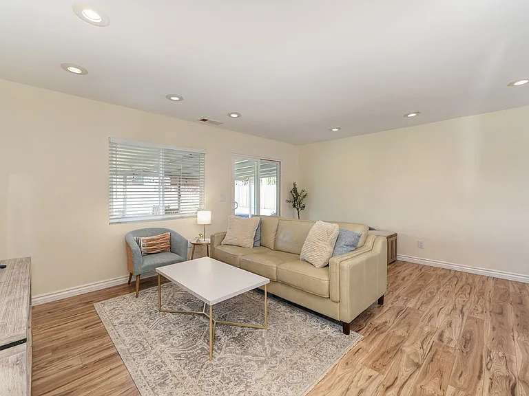 9524 Galston Dr — Photo 5
