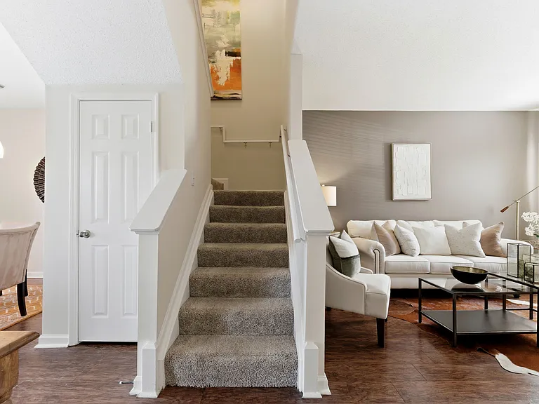 Battle Creek Village Townhomes — Photo 6